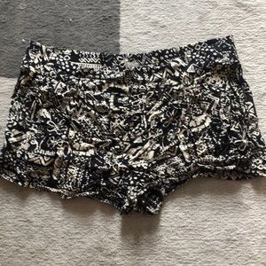 Urban outfitters loose print shorts